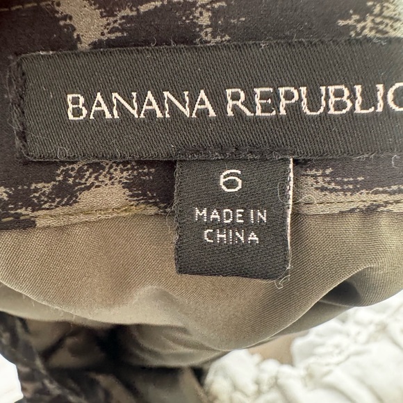 Banana Republic Green Leopard Print Midi Skirt - Picture 9 of 10